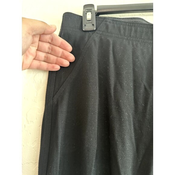 Chico's Black Pull On Woman's Trousers Size 2 minimal stretch office - Picture 11 of 16